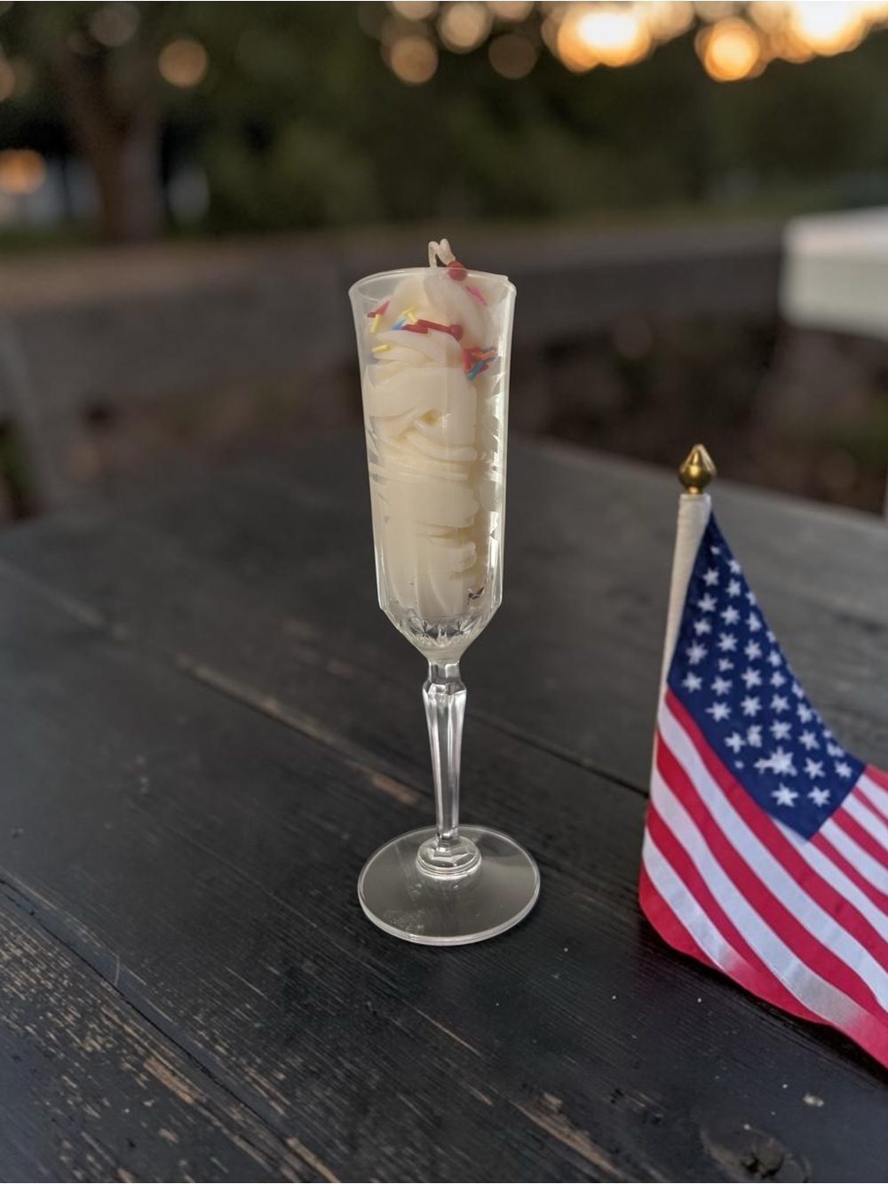 Strawberry cheesecake patriotic candle in reusable glass - 13 oz
